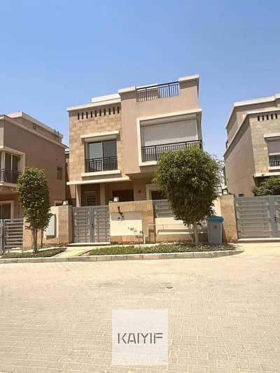 Townhouse for Sale in Sarai Prime Location Core Shell Private Garden Roof Customize Your Dream Home Great Investment Opportunity