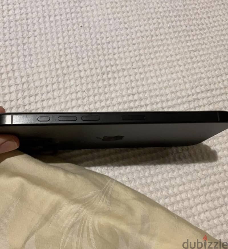 iPhone 16 pro max 2