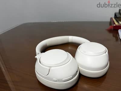 Qcy h3  anc headphone used like new