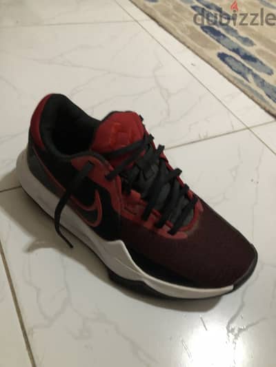 كوتشي nike احمر