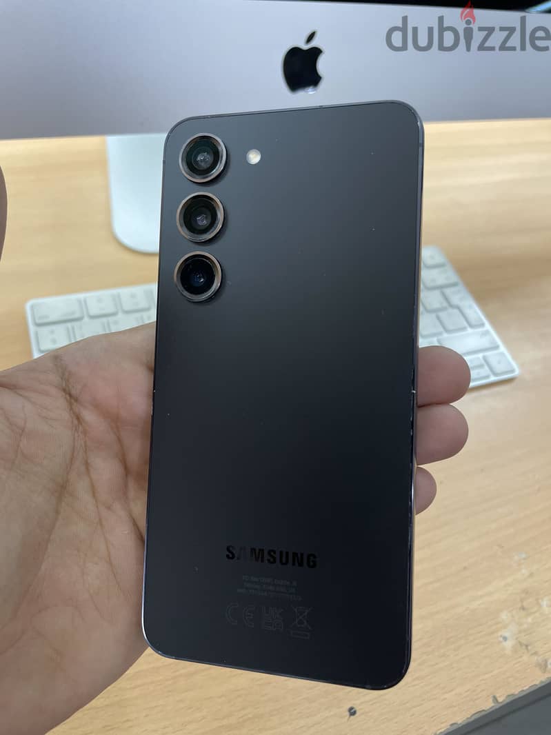 Samsung S23 3