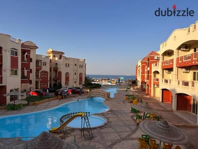 For sale: First-floor chalet, 80 sqm, directly facing the sea at La Sirena Resort, Zafarana.
