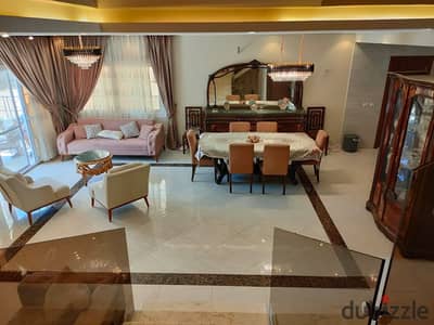 For sale: a villa in a prime location in My City