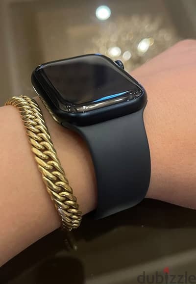 Apple watch series 9 بحاله الزيرو للبيع لعدم الحاجه إليها