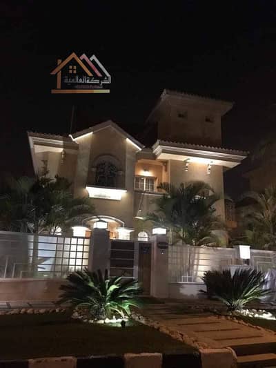 "فيلا مستقله للبيع بمدينتي  نموذج G تشطيباب الترا سوبر لوكس بحمام سباحة