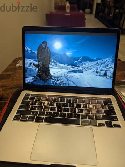 Macbook pro M1 - 13 inch - 8gb ram - 512SSD