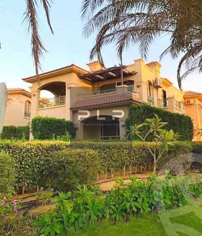 فيلا بجاردن  للايجار علي البحر مباشره متشطب بالكامل بالتكيفات في لافيستا باي  LA VISTA bay - north cost