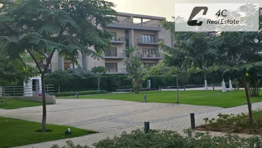 Apartment for sale 3 bedrooms with a landscape view 168m ready to move in Fifth Square Compound Al-Marasem Fifth Settlement New Cairo
