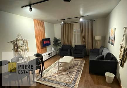 للإيجار المفروش في مدينتي B11 | شقة 116م 3 غرف بموقع مميز أمام All Seasons Park