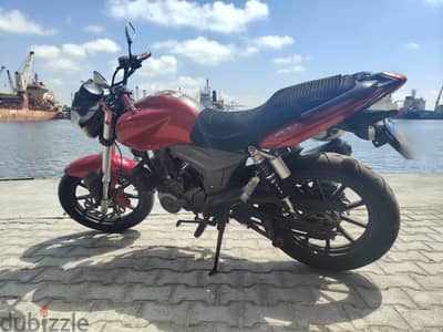 بينيلى VLM  200