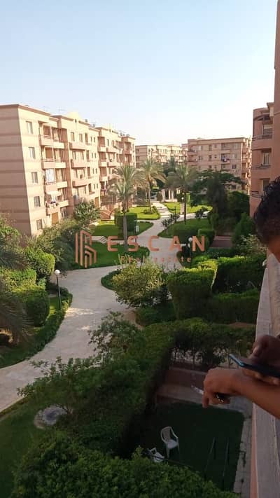 Apartment for rent, 171 square meters, unfurnished, in Al Rehab 1, Phase 4, third floor with elevator, classic finishing, close to services.