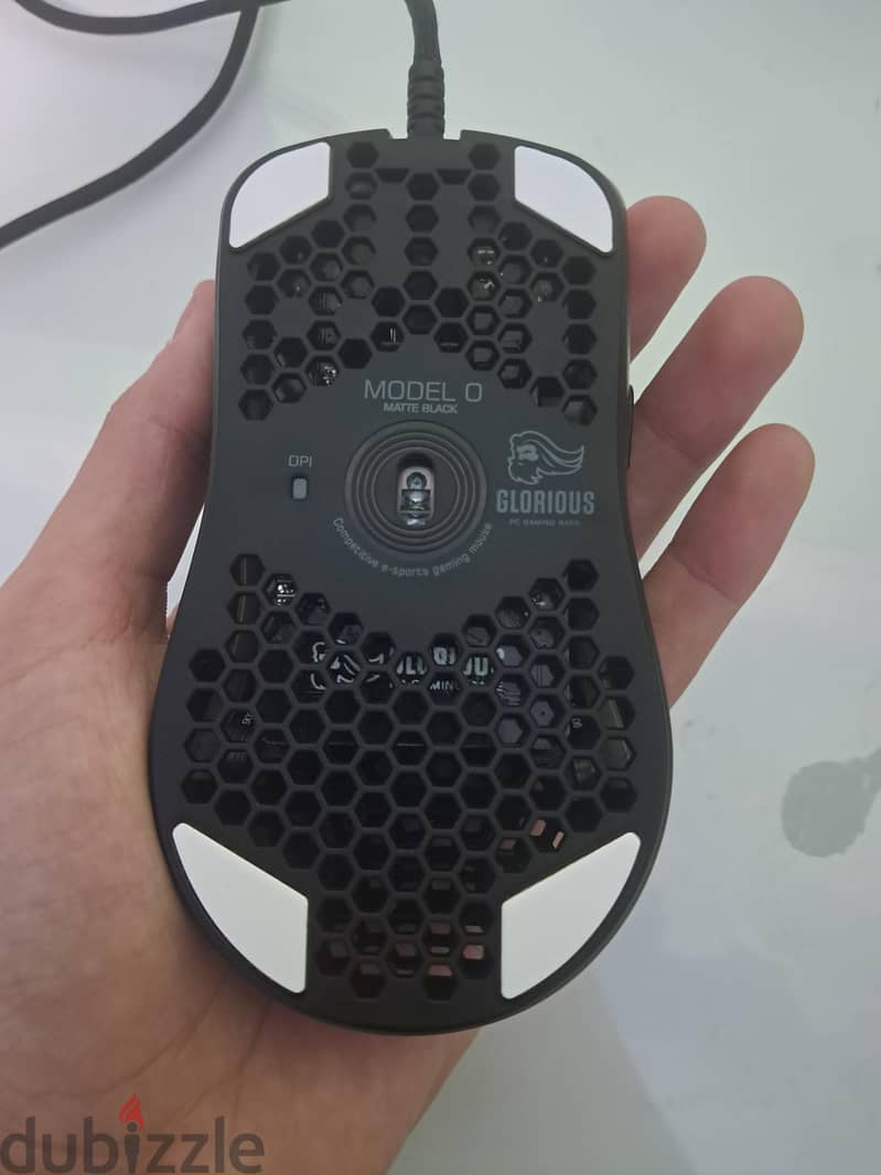 glorious model o 1