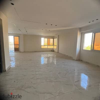 شقة متشطبة أول سكن للبيع في الحي التاسع – المجاورة الثالثة  District 9 – Third Neighborhood – Sheikh Zayed الشيخ زايد  استلام فوري - موقع مميز