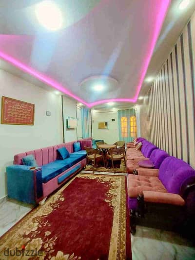 شقه بالفرش الاجهزه في الإسكندرية شاطئ النخيل بجوار البحر تشطيب التـــــــــــرا لوكس
