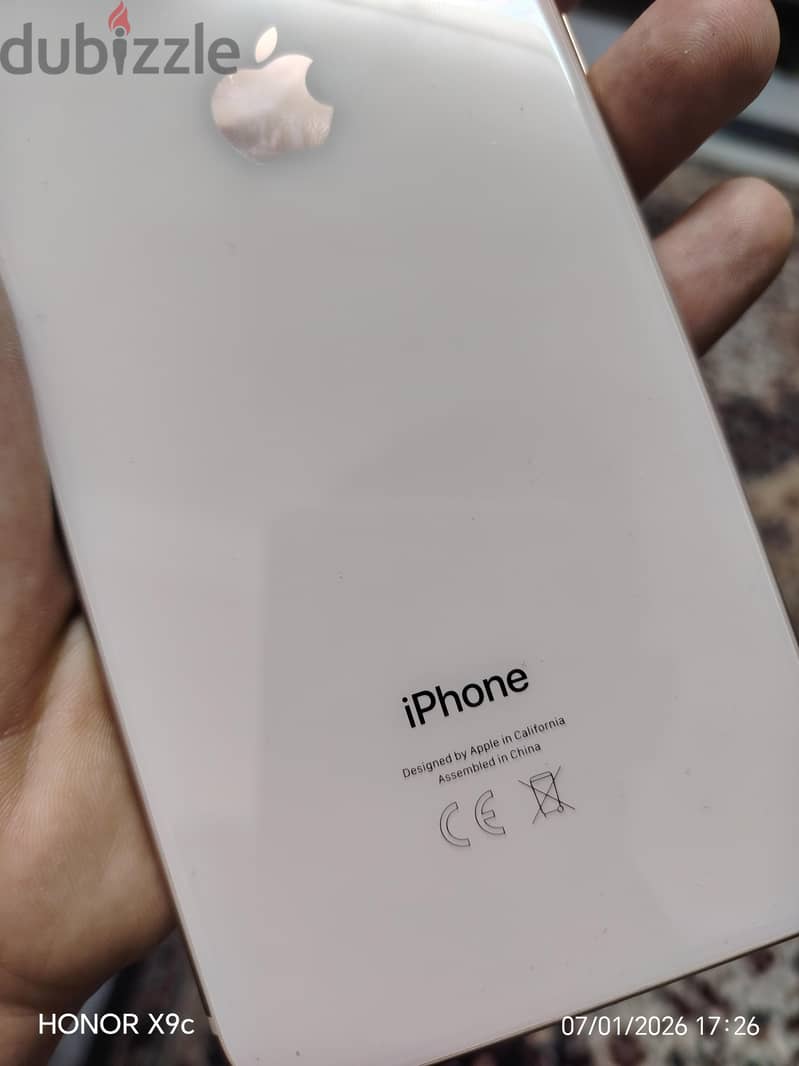 Apple - iPhone 8 Plus 3