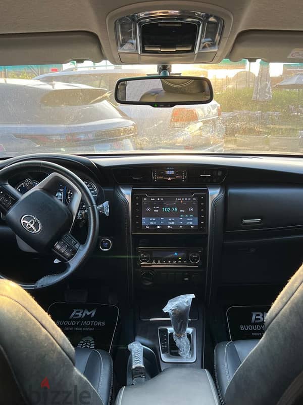 Toyota Fortuner 2023