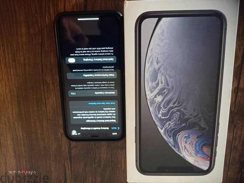 Apple - iPhone XR 9