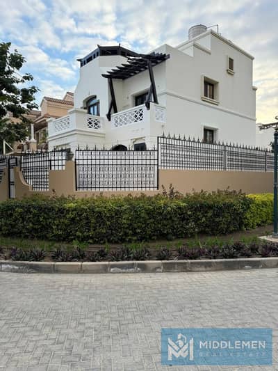 Standalone Classic 369m Fully Finished Ready to Move in Hyde Park New Cairo