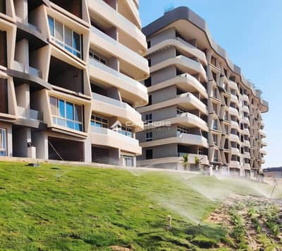 3-bedroom apartment, immediate occupancy, prime location in the R7 district of Midtown Condo Compound, New Administrative Capital.