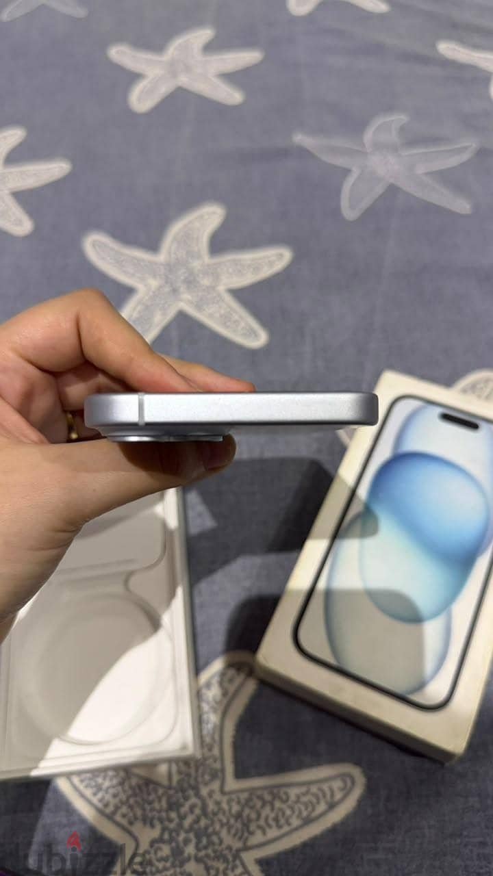 Apple - iPhone 15 4