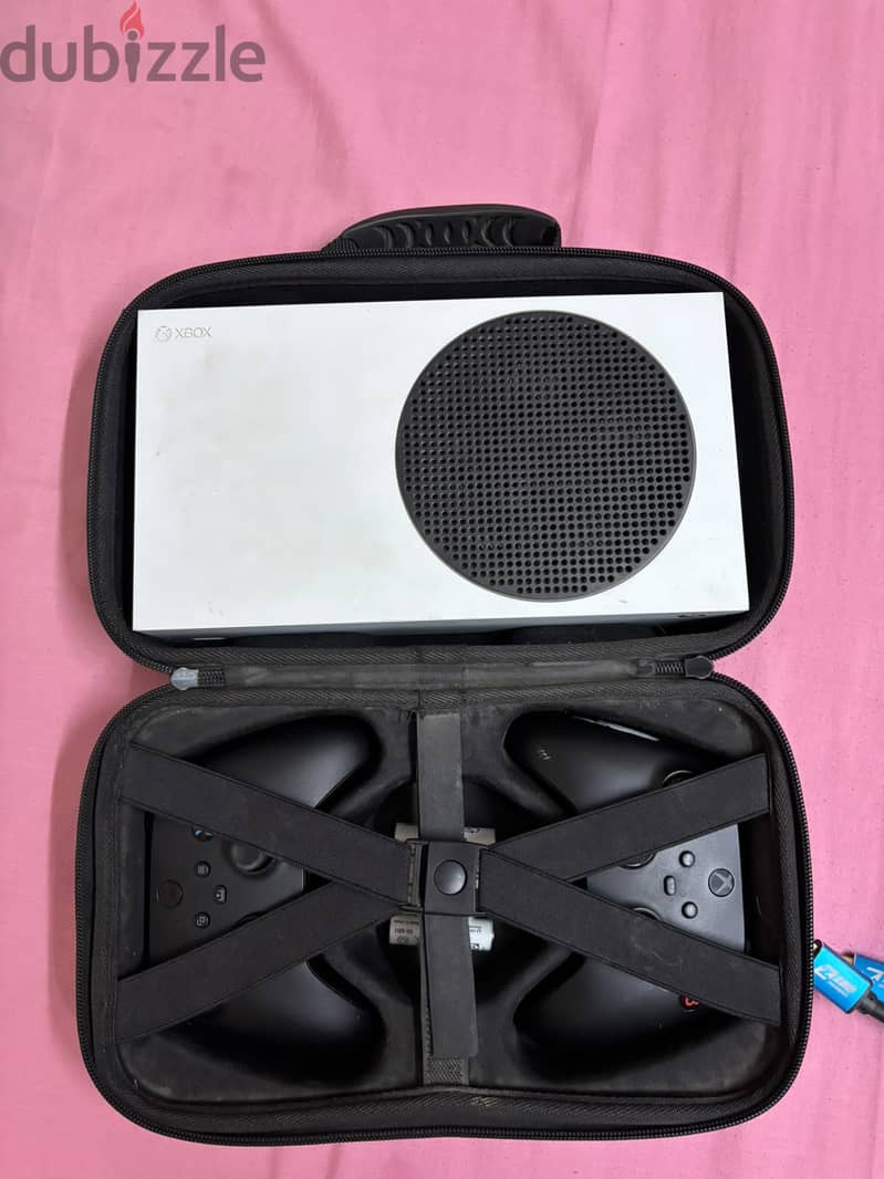 Xbox Series S 4