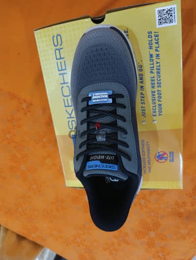 Skechers hands free slip-ins