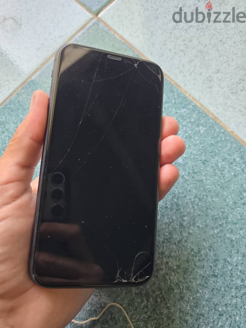 Apple - iPhone 11 6