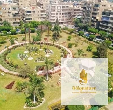 للبيع شقه نصف تشطيب بجوار ميدان سفير مصر الجديده استلام فوري فيو مفتوح علي شارع