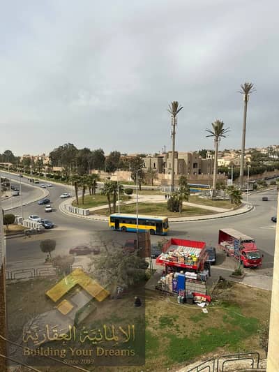 يمكنك استخدام هذا الإعلان: في منطقة مميزة بالتجمع الثالث، شقة للبيع 70 متر بإسكان الشباب أمام الجامعة الألمانية، بموقع حيوي قريب من جميع الخدمات والمواصلات تصلح تمويل عقاري