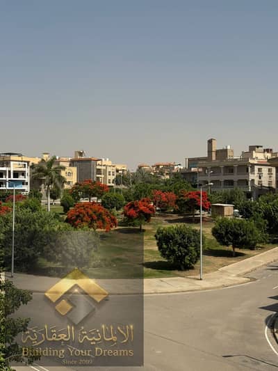 شقه للايجار بالنرجس فيلات علي تسعين مباشر امام فندق دوسيت قريبه من جامعه المستقبل و الجامعه الامريكيه
