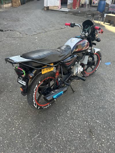 بوكسر ٢٠٢١ حاله جيده رقم الفون (01153811585)