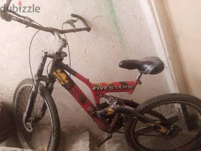 عجله اتنين مساعدين حاله حلوه جدا ومش محتاجه حاجه فيها مكنه سرعات