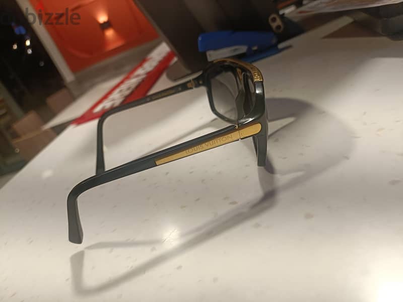 GLASSES LV 1