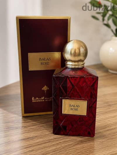 Balas Rose من Ibrahim Al Qurashi