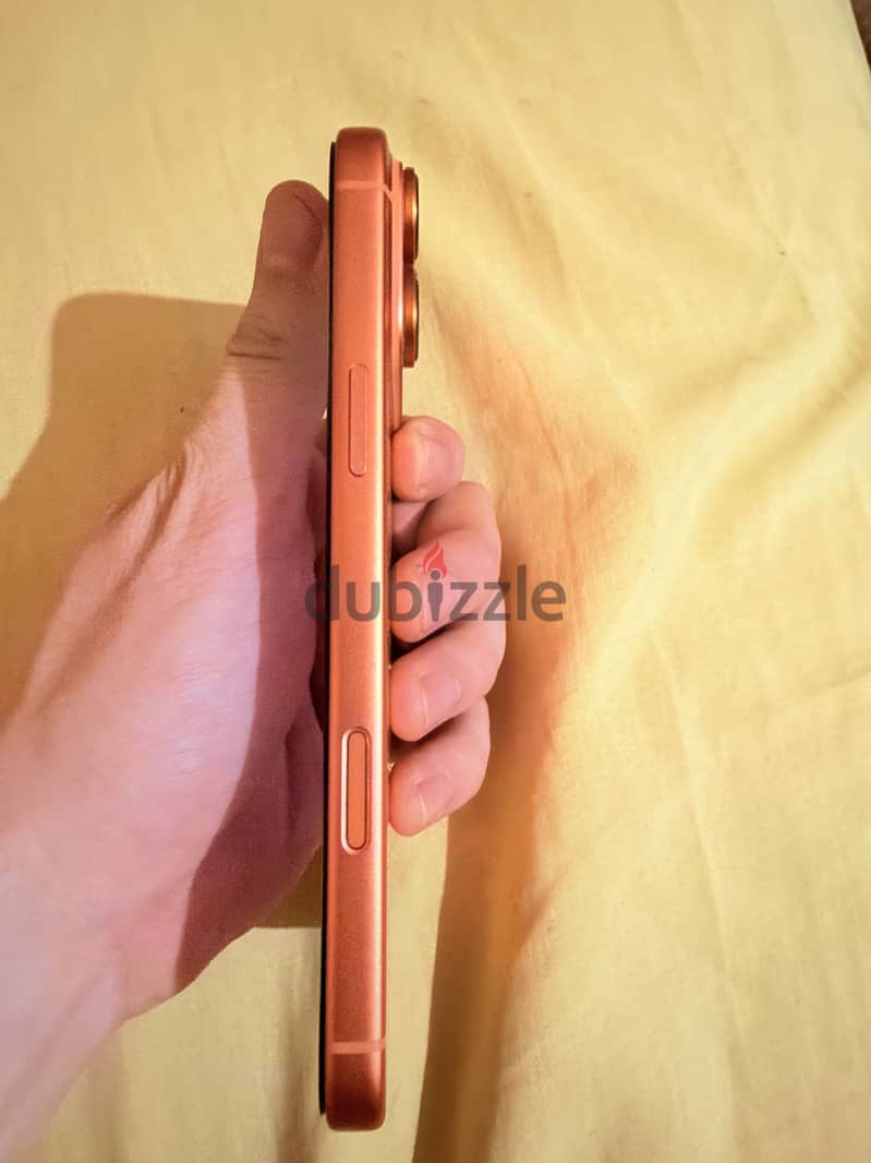 Apple - iPhone 17 Pro Max 4