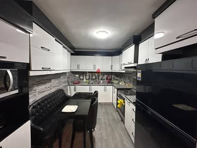 For rent, directly in Barshidi, a 200 sqm ultra-luxury building.
