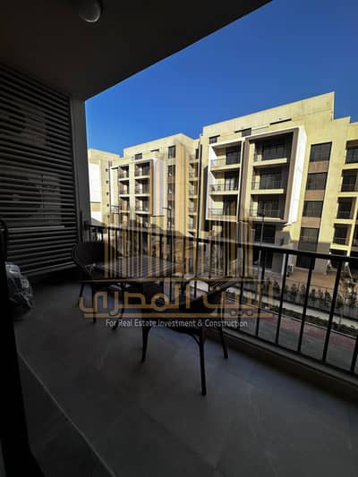 شقة فندقية للإيجار في فيفث سكوير | غرفتين نوم + 2 حمام | فرش فاخر ومكيفة بالكامل