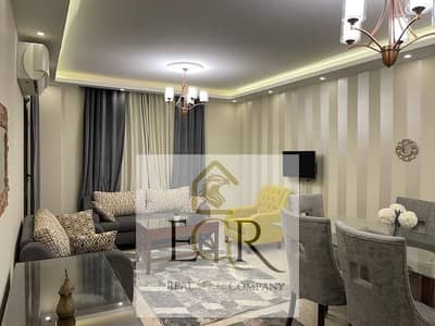 Apartment for rent in Al Rehab: 3 bedrooms, 2 bathrooms, close to amenities, and featuring high-end (super-lux) finishes. 