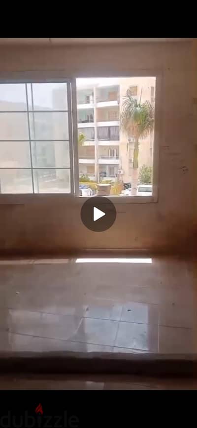 محل داخل مول داخل كمبوند أمن ٢٤ ساعة