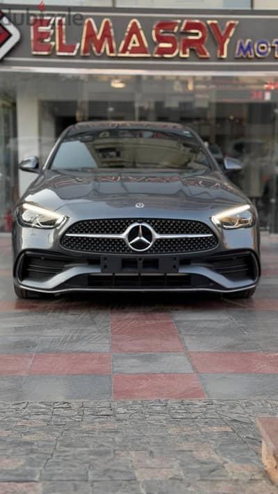 2025 Mercedes-Benz C180 AMG زيرو مقدم