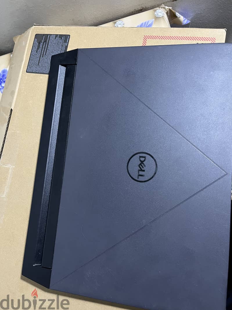 Dell g15 5530 1