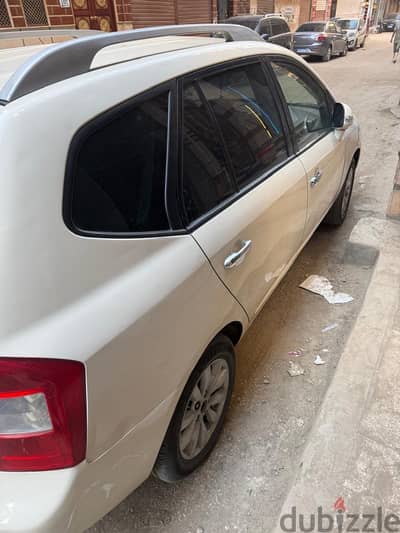 Kia Carens 2012
