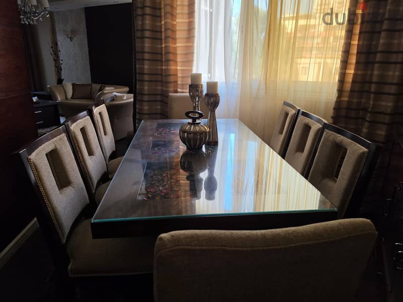 Dinning table with 8 Chairs 1