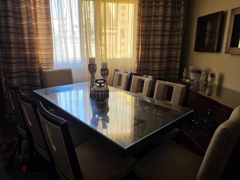 Dinning table with 8 Chairs 2