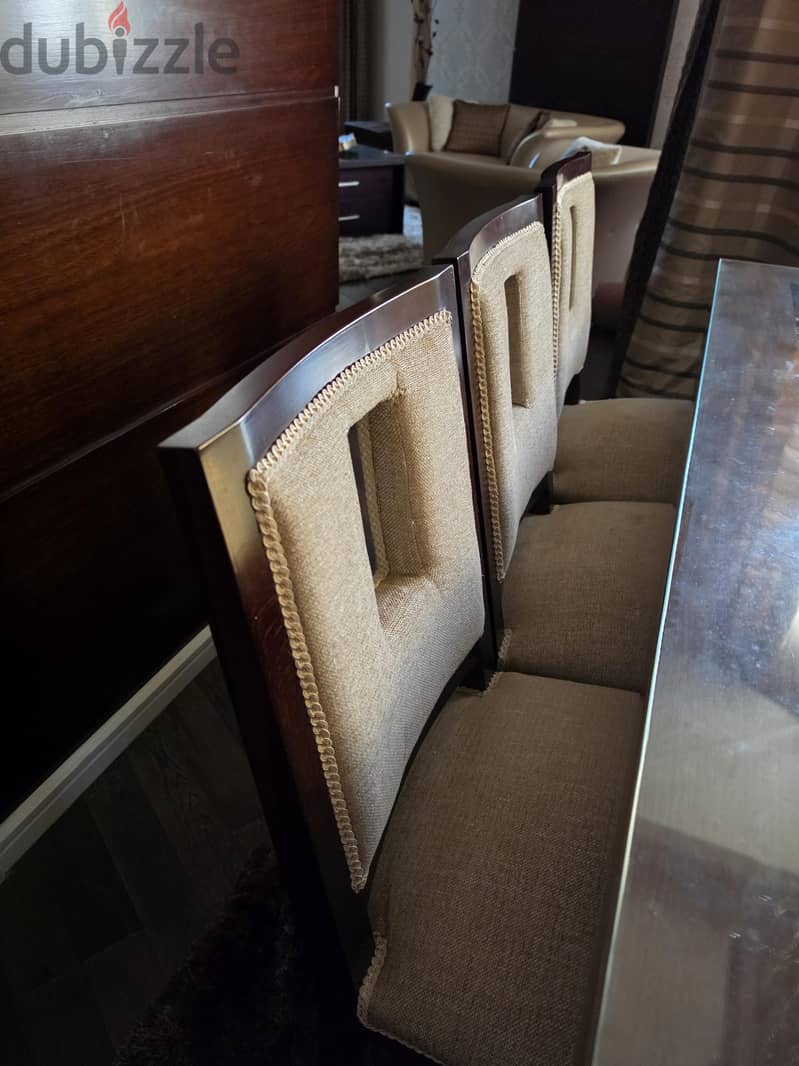 Dinning table with 8 Chairs 3