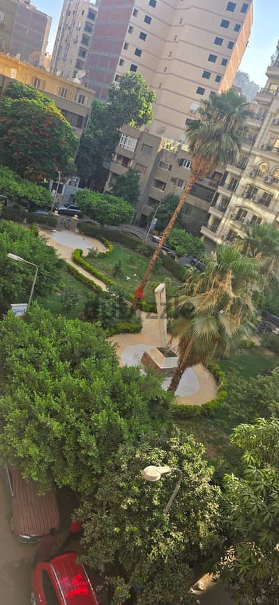 شقة للبيع في ميدان الصحابة بالدقي