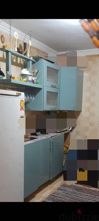 مطبخ ٦ قطع بحاله ممتازه