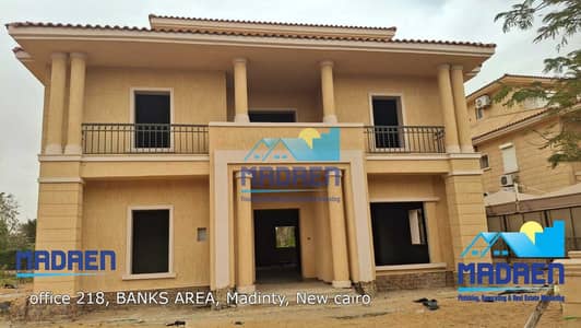 For sale in Madinaty, Villa Model E in the best phases of Madinaty Villas Vg2 with a wide garden view