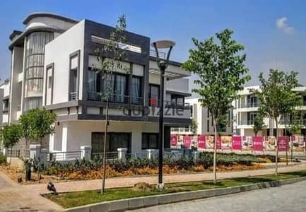 Fully finished villa for sale, including a share of the land and a dedicated contract; located near Nasr City and Heliopolis.