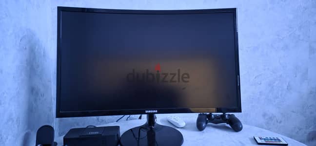 شاشه samsung full hd ,60hz , curved , 24 بوصه ,حاله جيده بدون اي خدوش